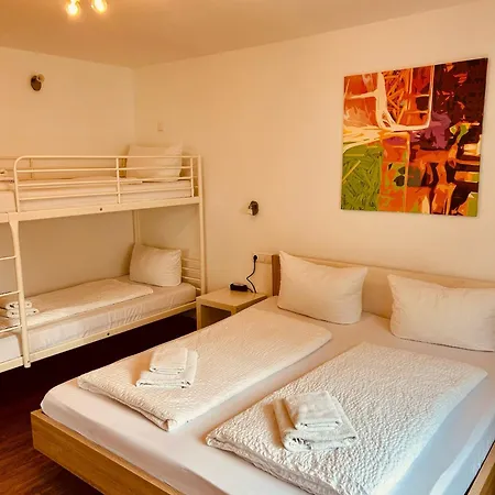 Mimosa בית הארחה רוסט