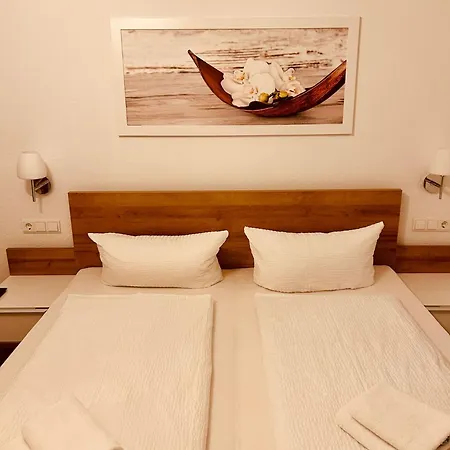 ゲストハウス Mimosa ルスト