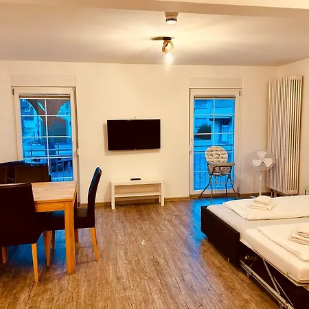 ゲストハウス Mimosa ルスト