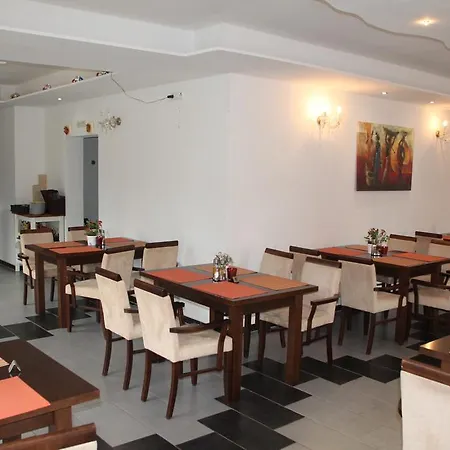 Mimosa ゲストハウス ルスト